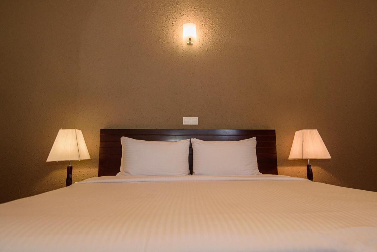 Bed and Breakfast Kingsman House Kandy Exterior foto