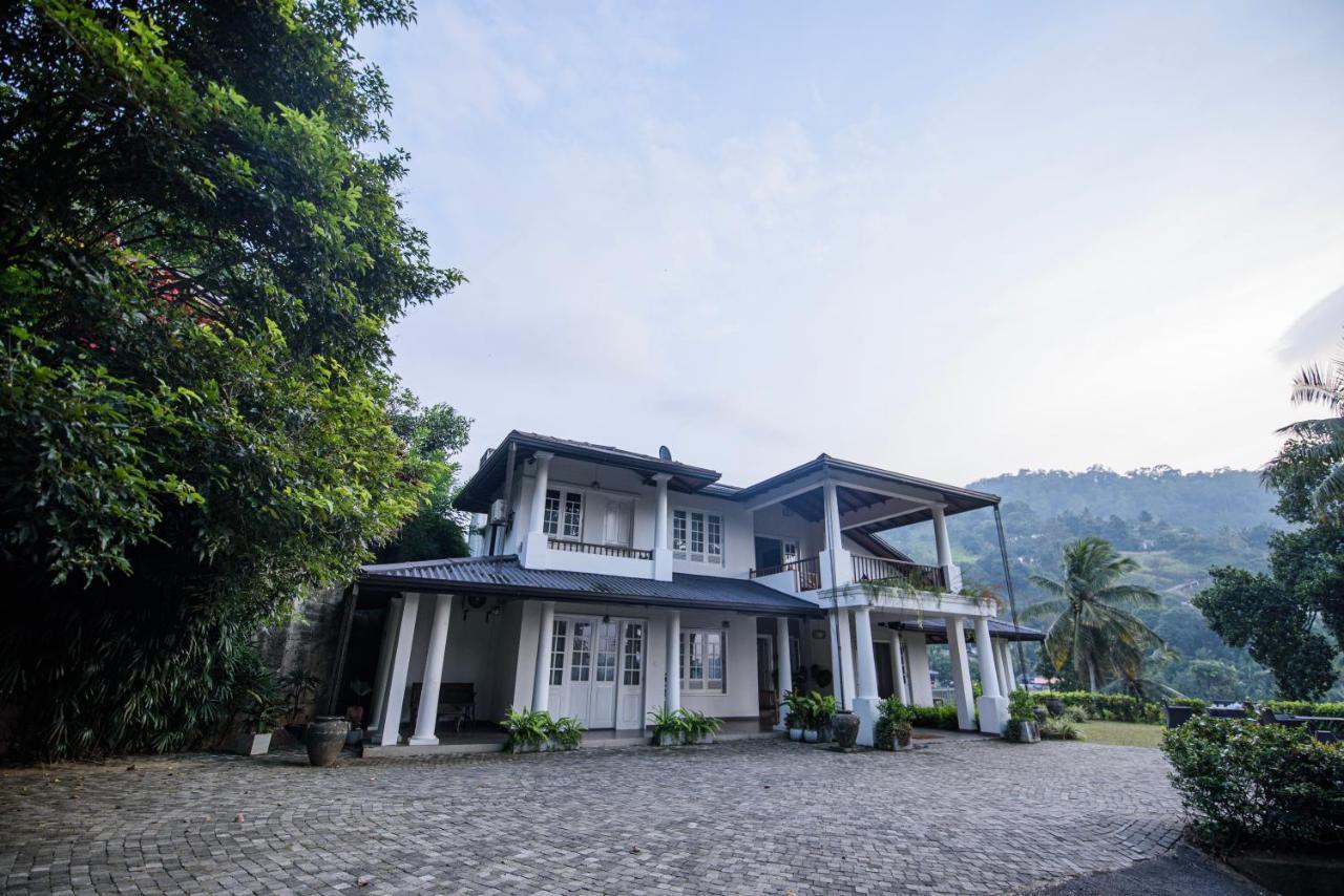 Bed and Breakfast Kingsman House Kandy Exterior foto