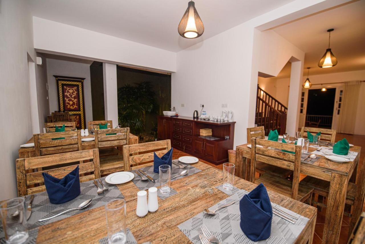 Bed and Breakfast Kingsman House Kandy Exterior foto