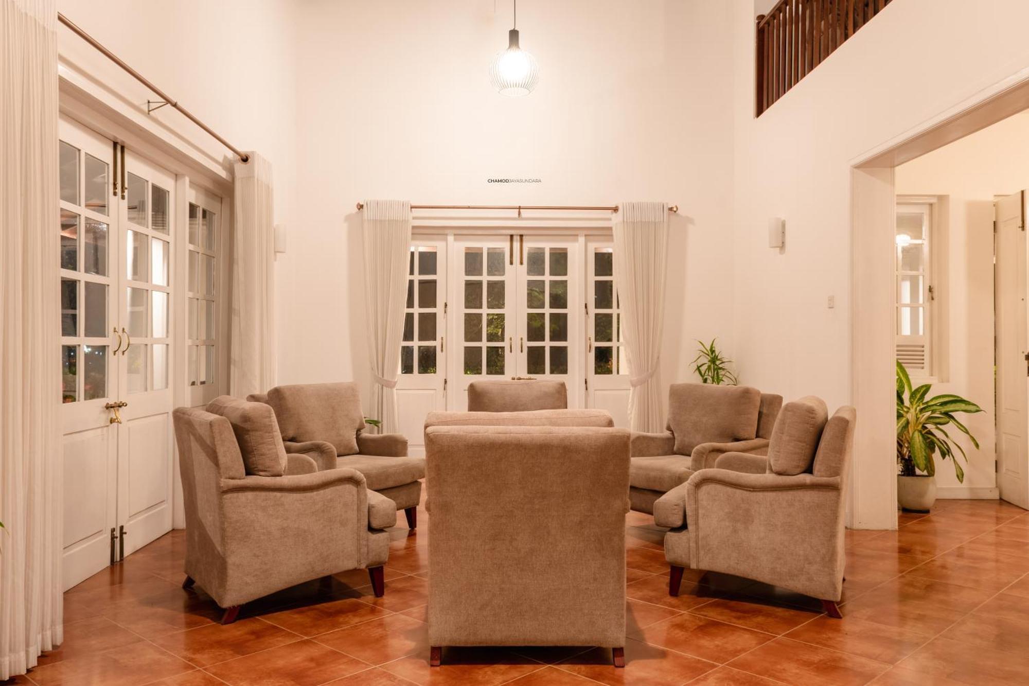 Bed and Breakfast Kingsman House Kandy Exterior foto